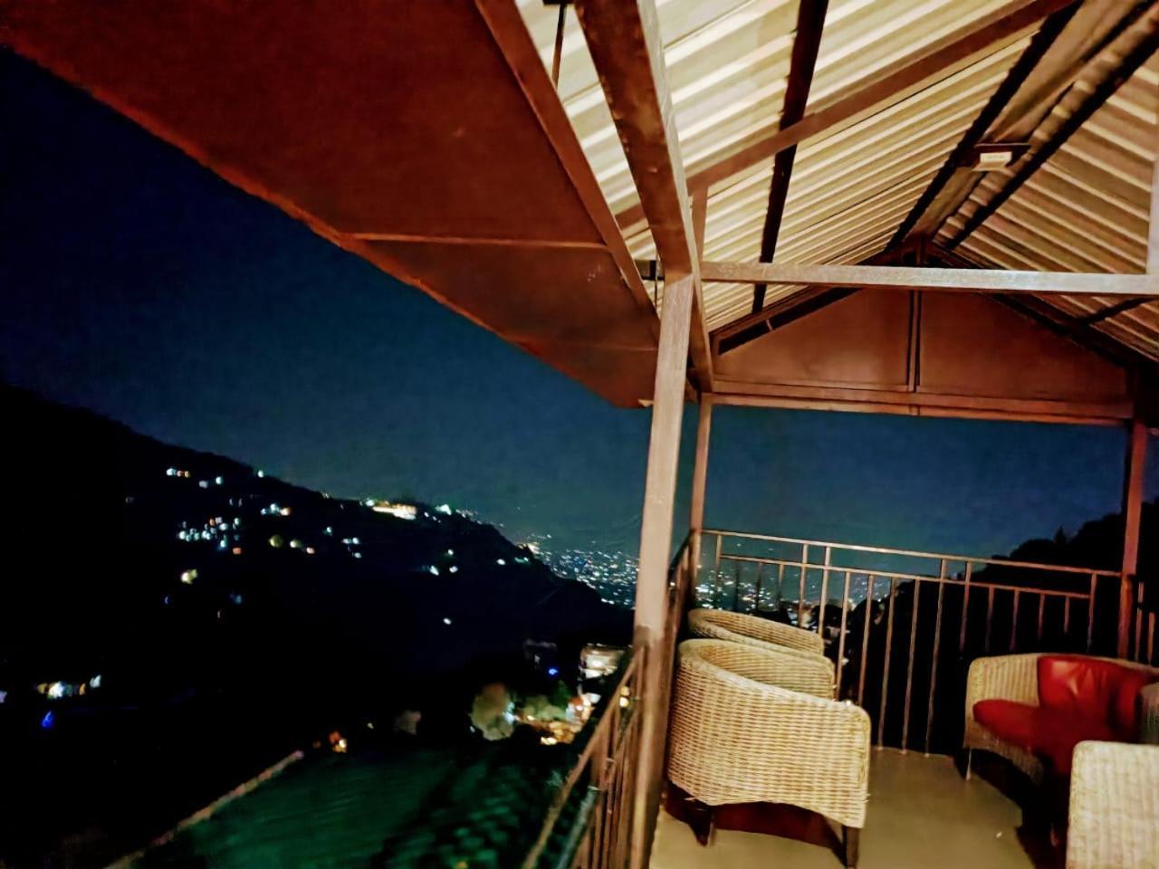 King Castle Mcleodganj-Centrally Heated And Air Cooled- Near Mall Road - Free Parking دارامشالا المظهر الخارجي الصورة