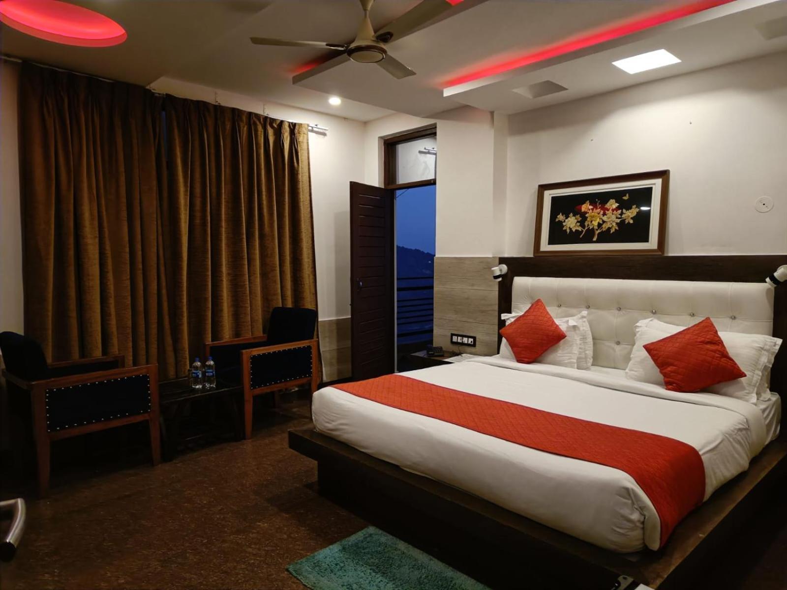 King Castle Mcleodganj-Centrally Heated And Air Cooled- Near Mall Road - Free Parking دارامشالا المظهر الخارجي الصورة