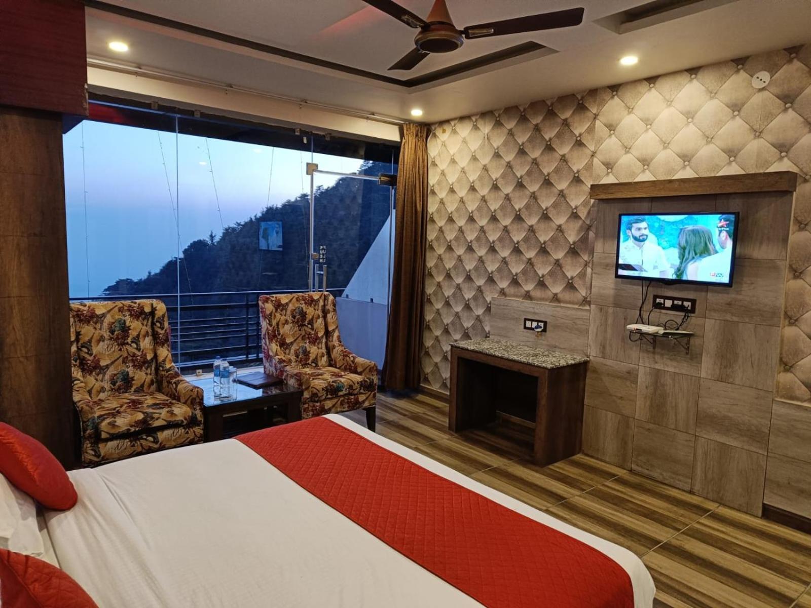 King Castle Mcleodganj-Centrally Heated And Air Cooled- Near Mall Road - Free Parking دارامشالا المظهر الخارجي الصورة